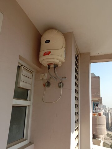 Bathroom in 2 BHK Apartment at Supertech Cape Town, Sector 74 – for Sale