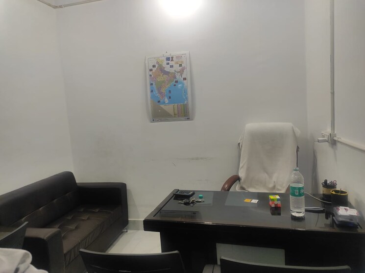 Team Area, alphathum Commercial Office Space 200 Sq.Ft. In Sector 90 Noida 8796671