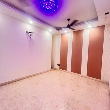 Room in 2 BHK Builder Floor at Malviya Nagar – for Rent