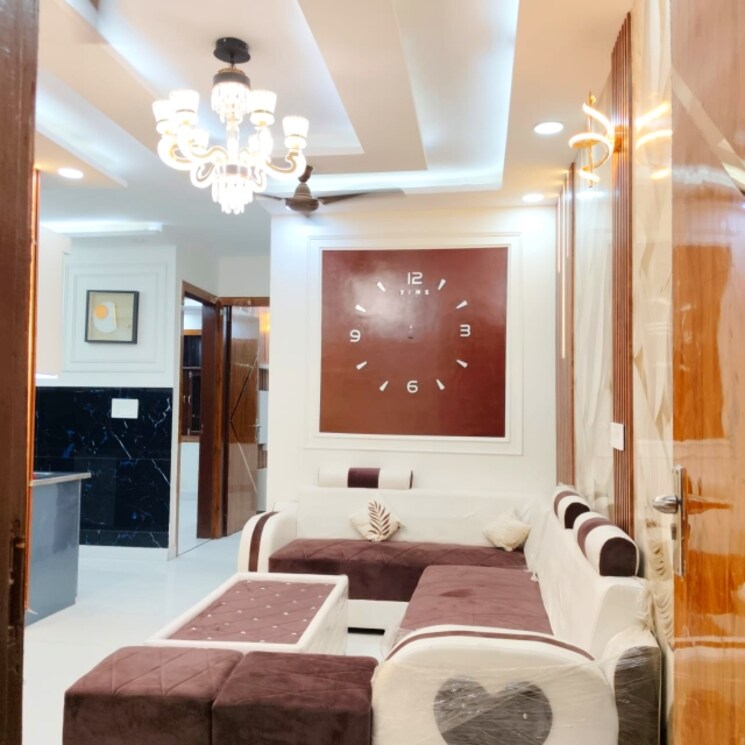 Living Room, dwarka mor 3 Bedroom 100 Sq.Yd. Apartment In Dwarka Mor Delhi 8796750