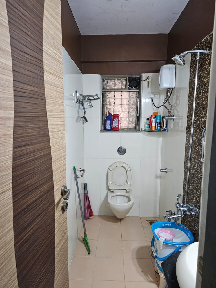 Bathroom, dv-fressia-ill 2 Bedroom 650 Sq.Ft. Apartment In Anand Park Mumbai 8796795