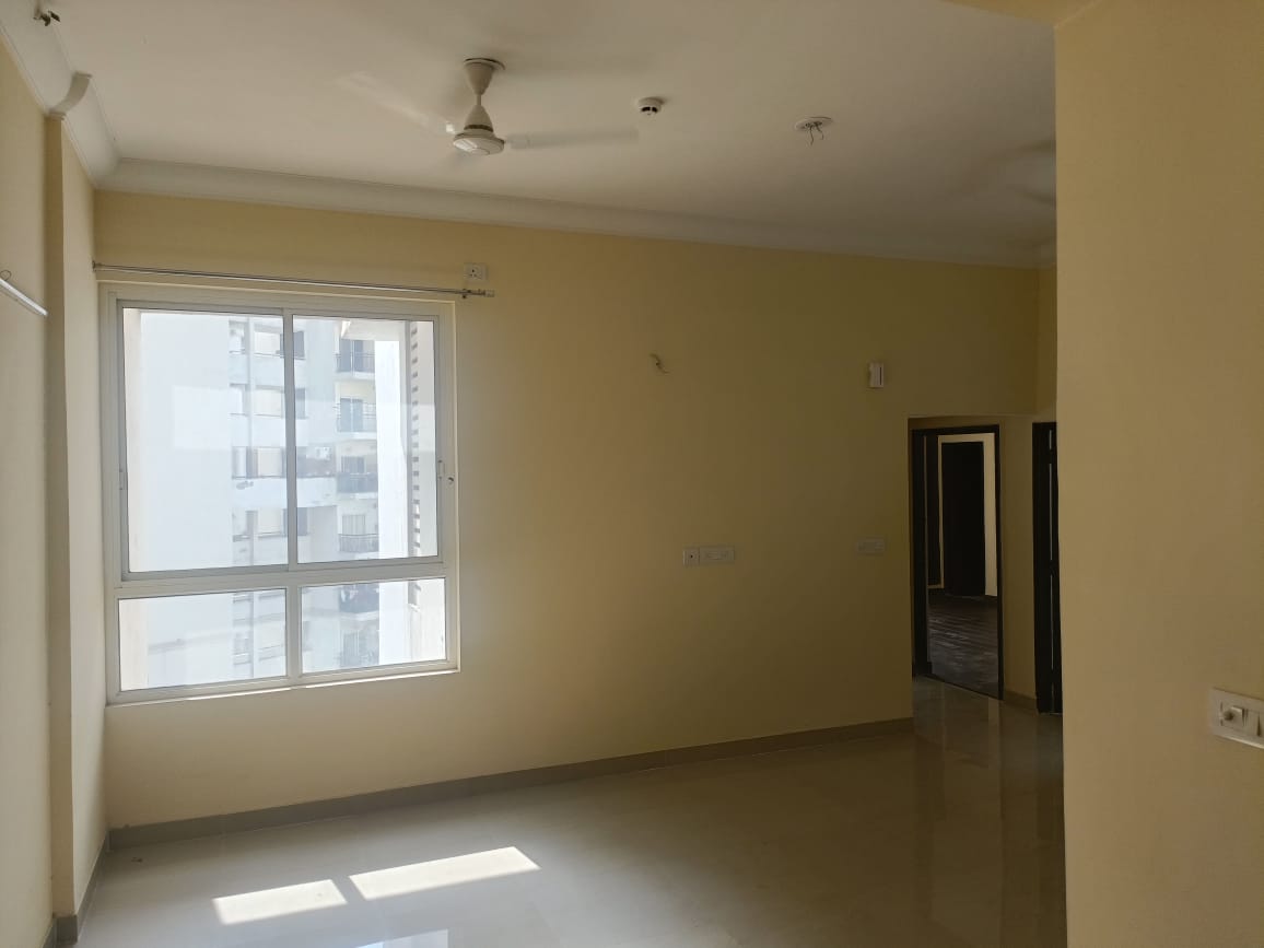 2 BHK Apartment For Sale in Supertech Cape Town