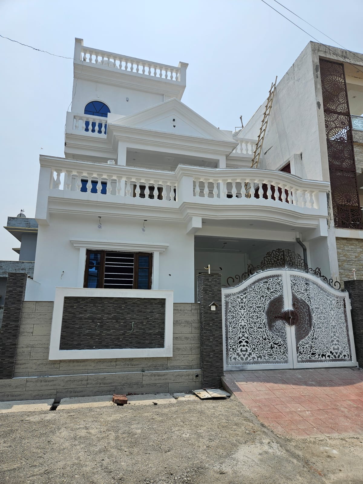 4 BHK + Pooja Room Villa For Sale in 4bhk Villa