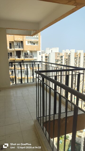 3 BHK Apartment For Rent in Amrapali Centurian Park, Tech Zone 4 Greater Noida