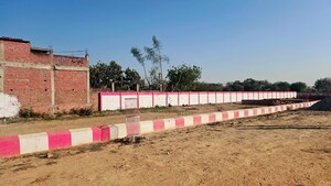  Plot For Sale in Kanpur Road