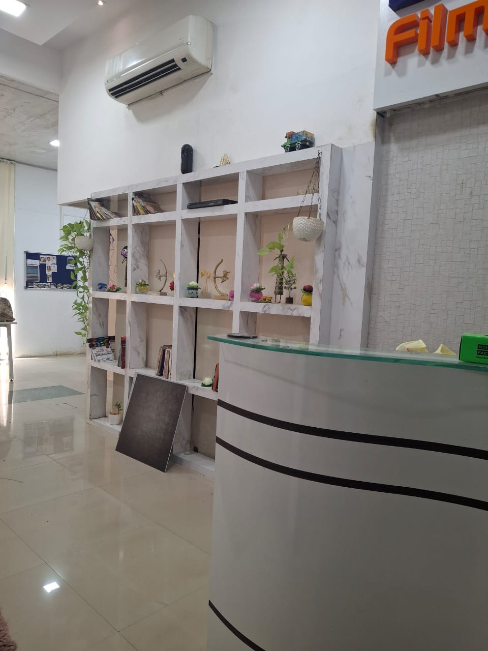 3 BHK Apartment For Sale in Rustomjee Paramount