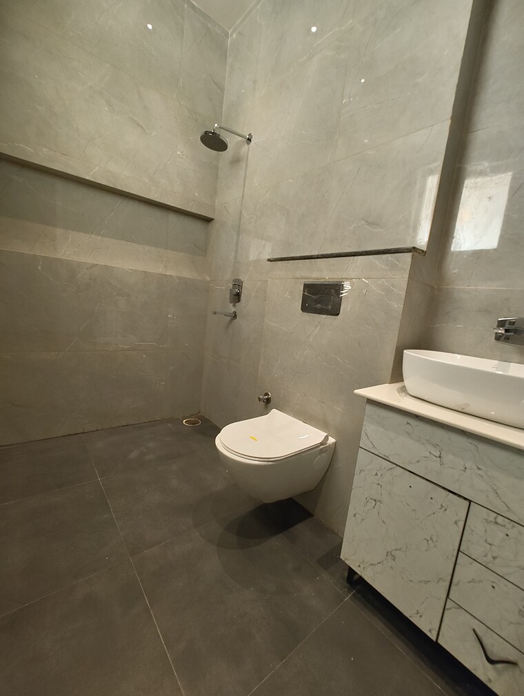 Bathroom, sbp-city-of-dreams-zirakpur 2 Bedroom 1412 Sq.Ft. Apartment In High Ground Zirakpur 8796782