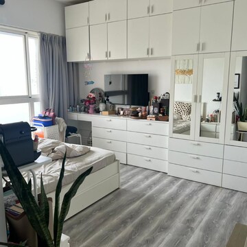 Team Area in 2.5 BHK Apartment at Runwal Elegante, Shashtri Nagar – for Rent