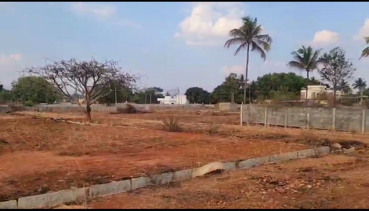 Plot For Sale in Bnd Sunrise Garden