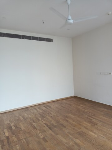Room in 2 BHK Apartment at Ireo The Grand Arch, Sector 58 – for Rent
