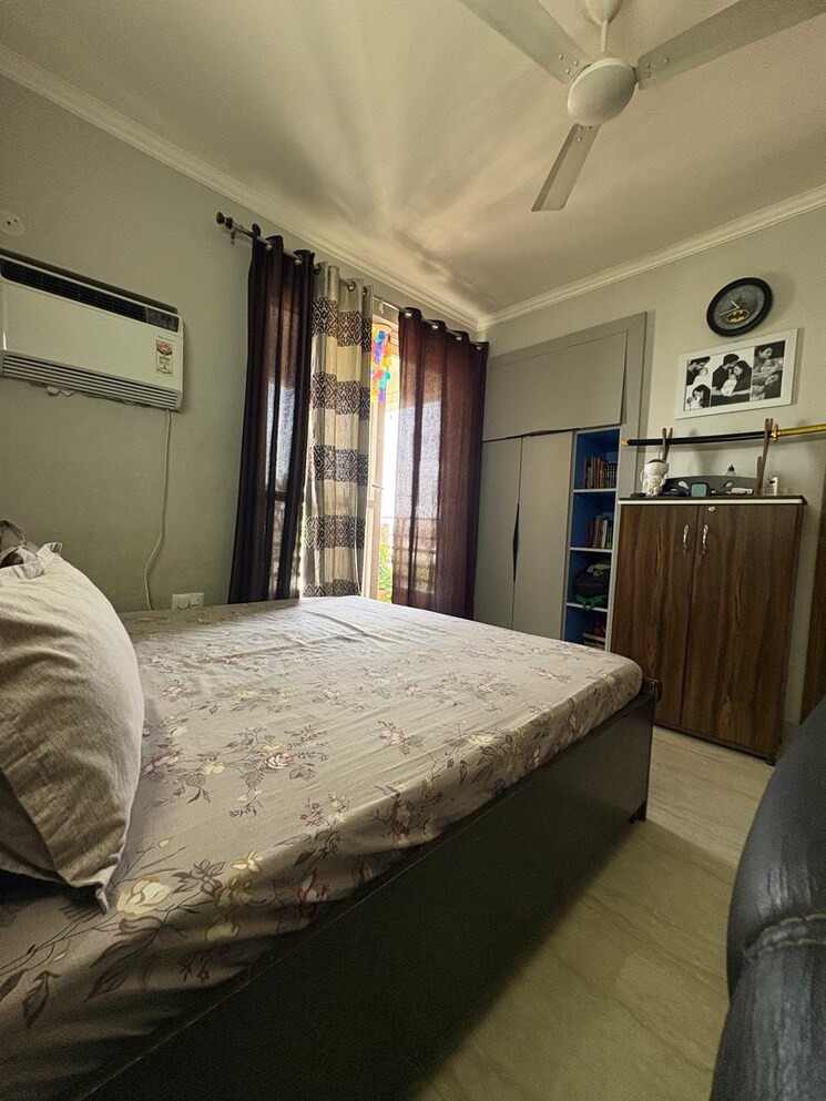 Bedroom, shree-balaji-cghs 4 Bedroom 2800 Sq.Ft. Apartment In Sector 45 Faridabad 8796821