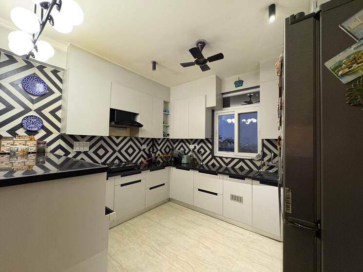 Balcony, shree-balaji-cghs 4 Bedroom 2800 Sq.Ft. Apartment In Sector 45 Faridabad 8796821