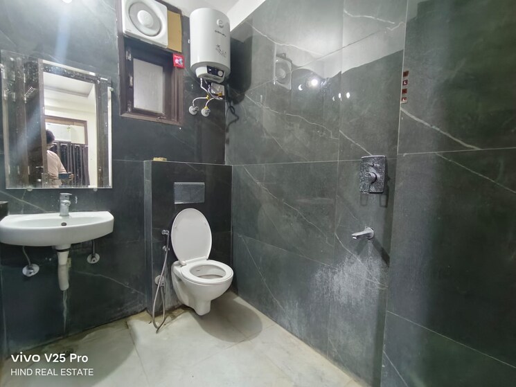 Bathroom, chattarpur 2 Bedroom 900 Sq.Ft. Builder Floor In Chattarpur Delhi 8796835