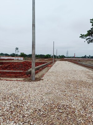  Plot – Exterior View View at Kanpur Road - for Sale