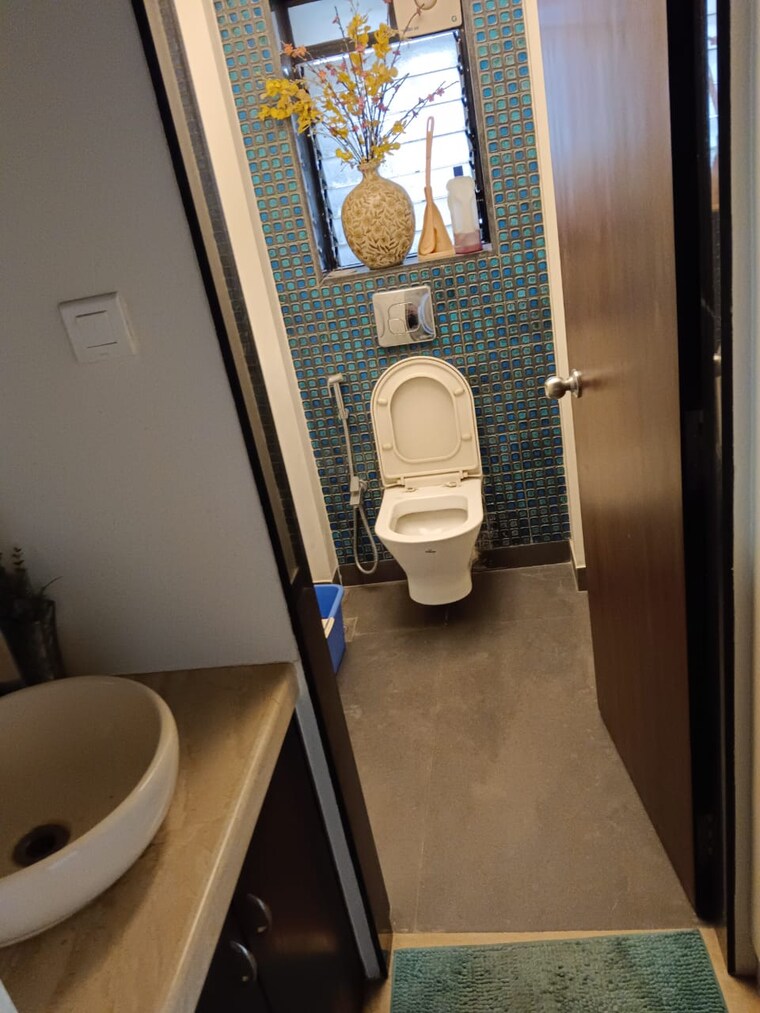 Bathroom, peddar road 3 Bedroom 1500 Sq.Ft. Apartment In Peddar Road Mumbai 8796863
