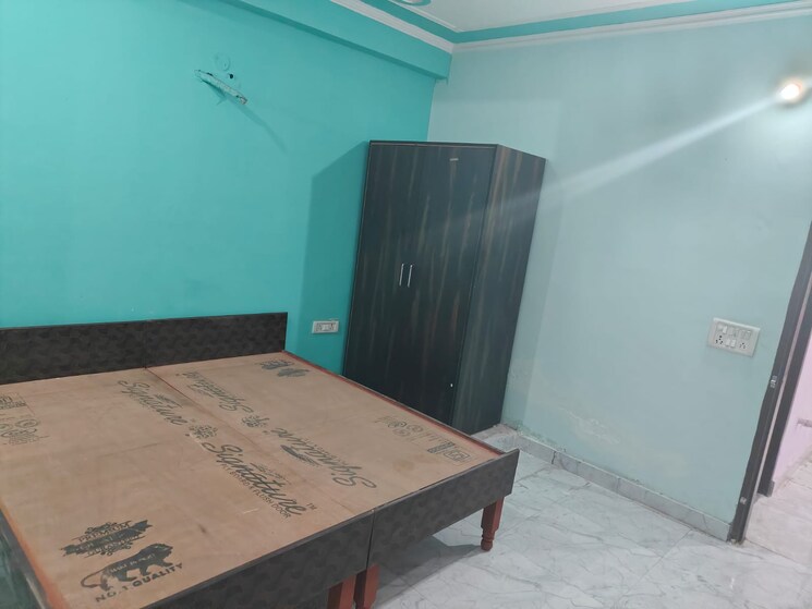 Bedroom, sector 52 3.5 Bedroom 2000 Sq.Ft. Builder Floor In Sector 52 Gurgaon 8796882