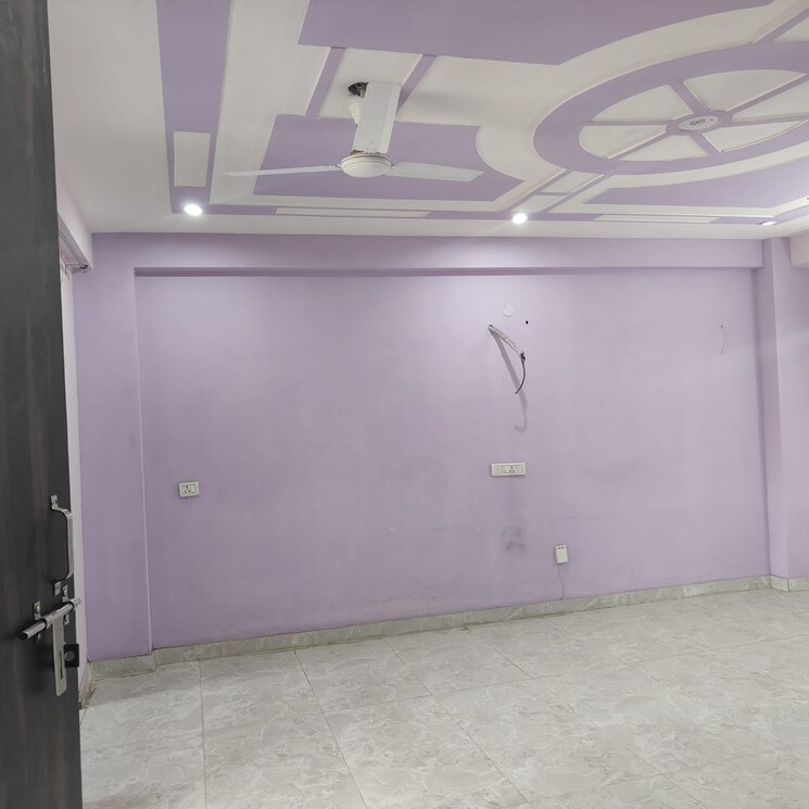 Room, sector 52 3.5 Bedroom 2000 Sq.Ft. Builder Floor In Sector 52 Gurgaon 8796882