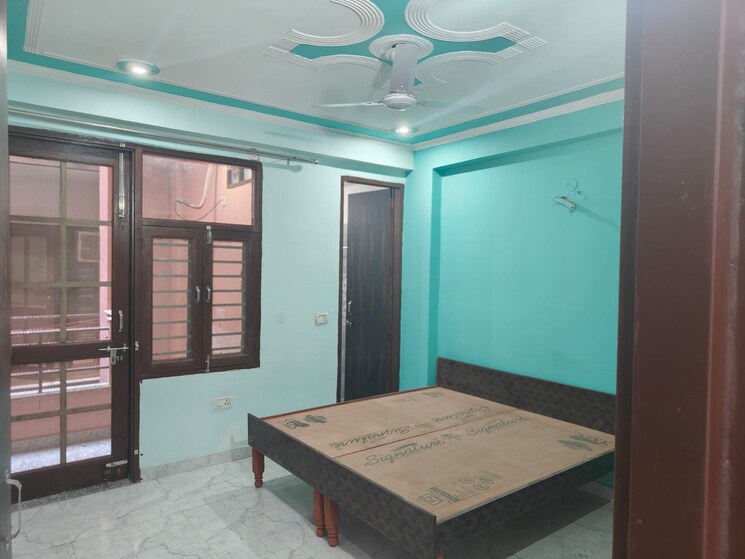 Bedroom, sector 52 3.5 Bedroom 2000 Sq.Ft. Builder Floor In Sector 52 Gurgaon 8796882