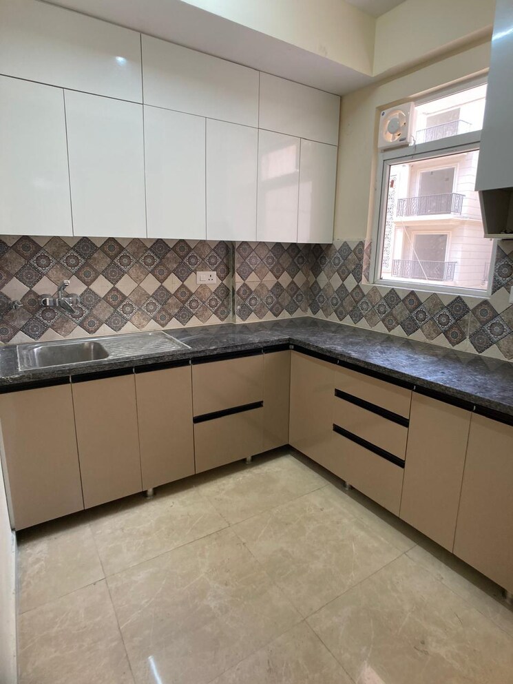 Kitchen, signature-global-park 2 Bedroom 865 Sq.Ft. Builder Floor In Sohna Sector 36 Gurgaon 8796840