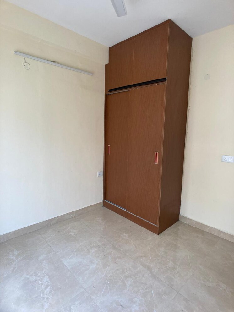 Room, signature-global-park 2 Bedroom 865 Sq.Ft. Builder Floor In Sohna Sector 36 Gurgaon 8796840