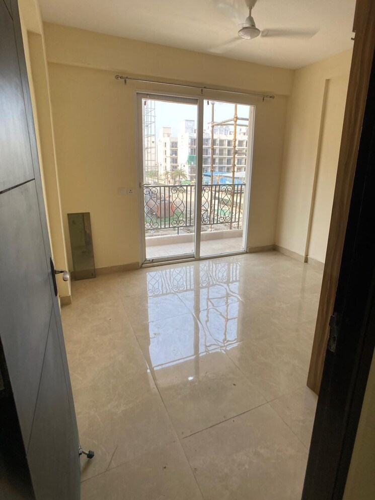 Room, signature-global-park 2 Bedroom 865 Sq.Ft. Builder Floor In Sohna Sector 36 Gurgaon 8796840