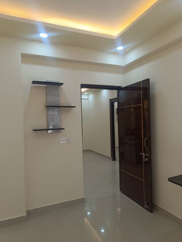 Room in 3 BHK Apartment at Conscient Habitat 78, Sector 78 – for Rent