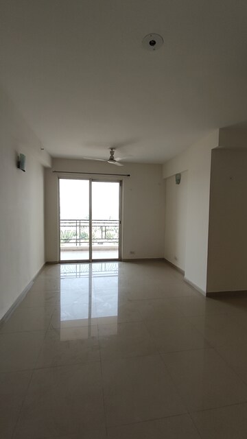 Room in 4 BHK Apartment at DLF New Town Heights I, Sector 90 – for Sale