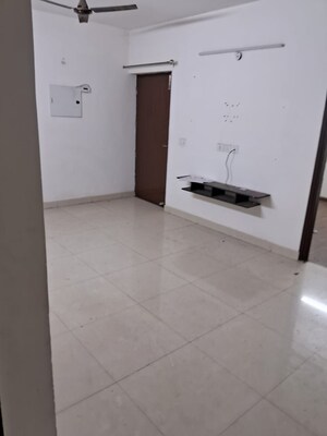 Room in 3 BHK Builder Floor at BPTP Parkland Pride Phase 2, Sector 77 – for Sale