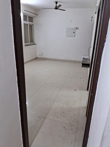 Balcony in 3 BHK Builder Floor at BPTP Parkland Pride Phase 2, Sector 77 – for Sale