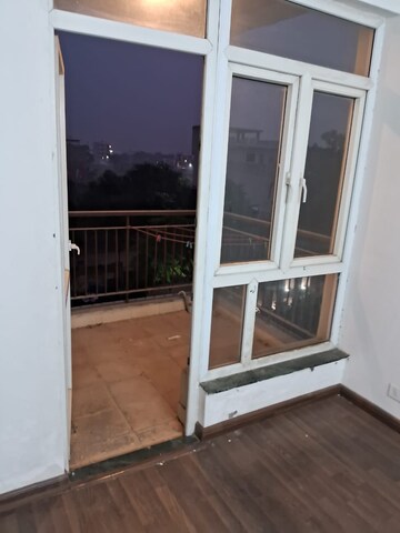 Balcony in 3 BHK Builder Floor at BPTP Parkland Pride Phase 2, Sector 77 – for Sale