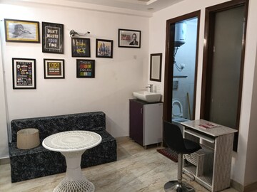 Master Bedroom in 1 BHK Builder Floor at Chattarpur – for Rent