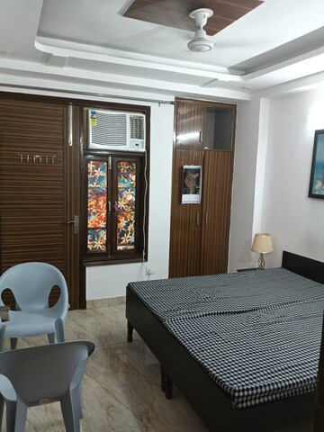 Bedroom in 1 BHK Builder Floor at Chattarpur – for Rent