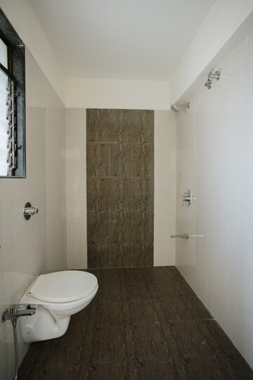 Bathroom in 2 BHK Apartment at Rashi Tower, Goregaon East – for Sale