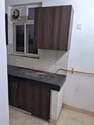 Kitchen in 3 BHK Builder Floor at BPTP Parkland, Sector 75 – for Sale