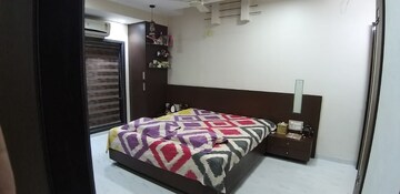 2 BHK Apartment For Rent in Kolshet Road