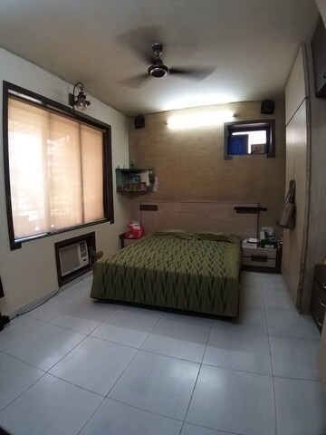 Bedroom in 2 BHK Apartment at Kolshet Road – for Rent