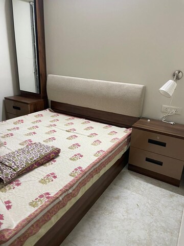 Bedroom in 2 BHK Apartment at Kolshet Road – for Rent