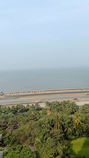 Master Bedroom in 3 BHK Apartment at Breach Candy – for Sale