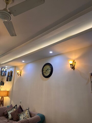 2 BHK Apartment For Rent in SG Oasis, Vasundhara Sector 2b