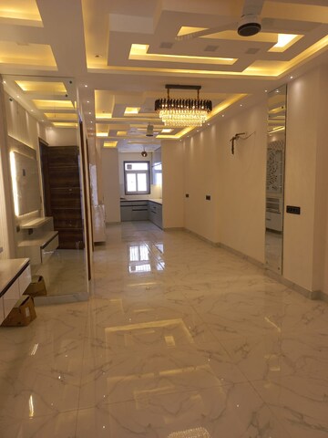 Parking in 3 BHK Apartment at Puri Kohinoor, Sector 89 – for Rent