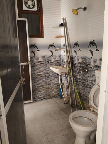 1 BHK Builder Floor For Rent in Chattarpur