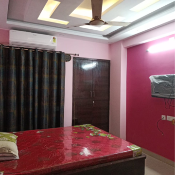 Bedroom in 2 BHK Apartment at Sunland Residency, Bablatala – for Rent