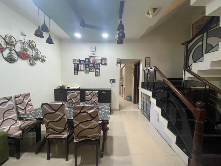 Master Bedroom, satellite 4 Bedroom 3000 Sq.Ft. Villa In Satellite Ahmedabad 8797017