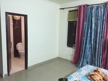 Bedroom in 3 BHK Builder Floor at Sector 23a – for Rent