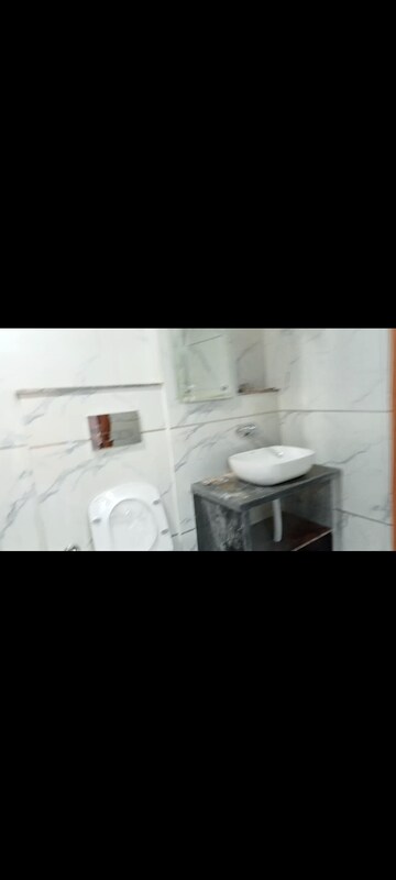 Bathroom in 1 RK Builder Floor at Vijay Enclave – for Rent