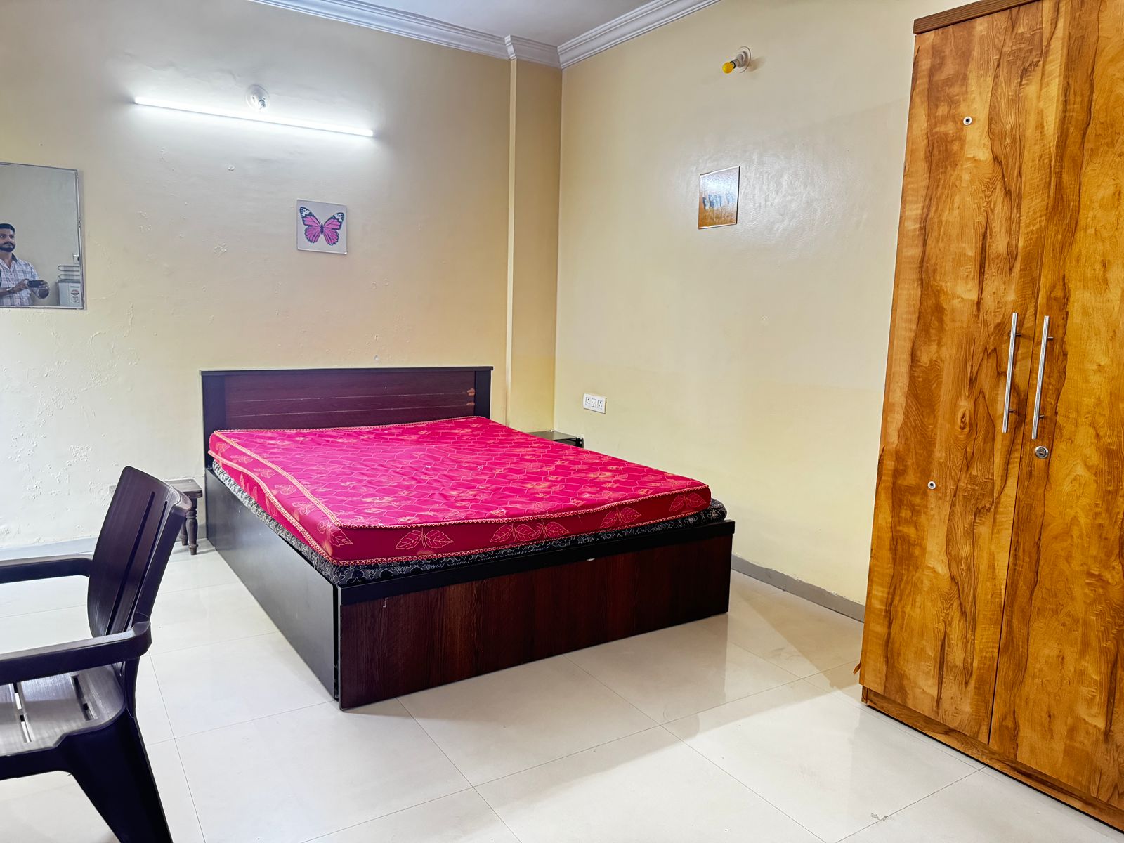 1 Rk+ Pooja Room Apartment For Rent in Ganga Aur Chitra