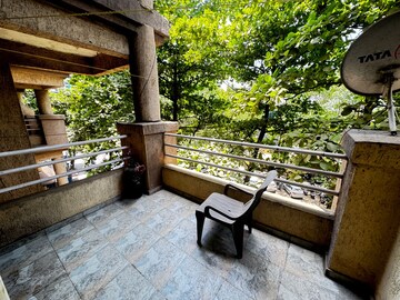 Living Room in 1 RK Apartment at Koregaon Park Annexe – for Rent