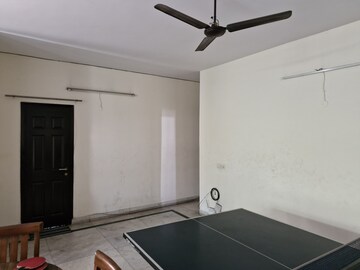Kitchen in 3 BHK Builder Floor at Unitech South City II, Sector 50 – for Rent