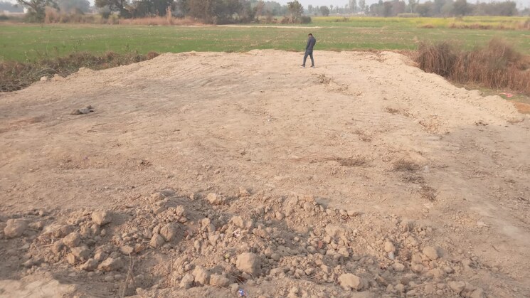 undefined, tikhampur  4875 Sq.Yd. Plot In Tikhampur Ballia 8797027