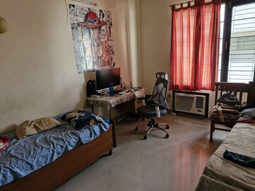Living Room in 3 BHK Builder Floor at Unitech South City II, Sector 50 – for Rent